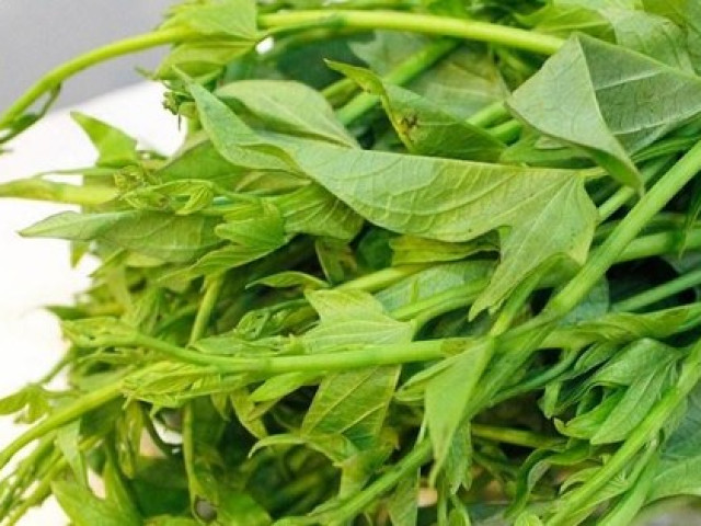 Ẩm thực - Rau lang: Giá rẻ bèo, cực tốt cho sức khỏe nhưng "nguy hiểm" với một số người sau