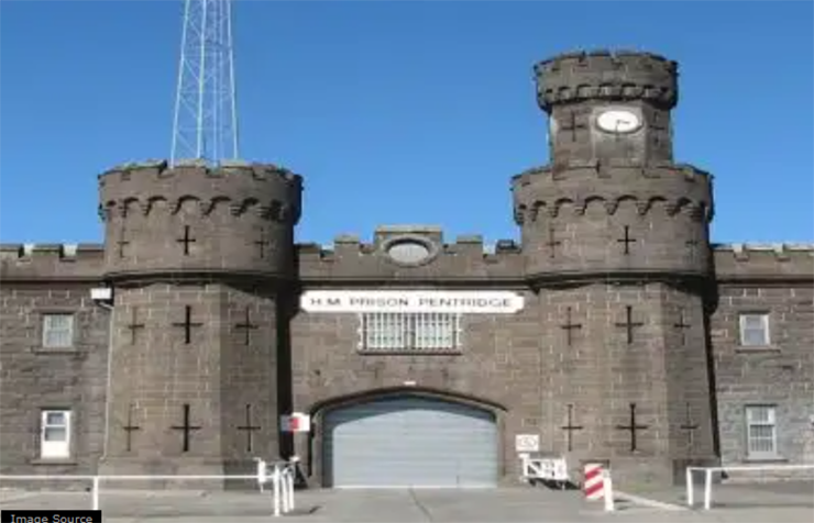 HM Pentridge: Nơi đây từng là một nhà tù được cải tạo thành các căn hộ sang trọng. Điều kỳ lạ là nhiều du khách tuyên bố rằng họ đã nghe thấy giọng nói của một tên tội phạm khét tiếng từ phòng giam số 16 nói liên tục 'Ra ngoài'.
