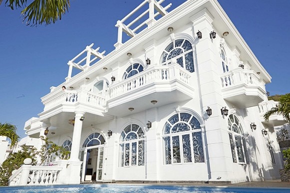 Căn biệt thự xa hoa giá 600 tỷ của Nathan Lee
ở Vũng Tàu.