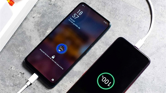 Dung lượng pin lớn giúp bạn chơi game được lâu hơn