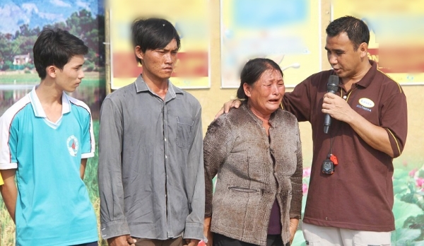 Không chỉ là người dẫn dắt chương trình mà Quyền Linh&nbsp;còn thường xuyên "bỏ tiền túi" ra giúp đỡ các hoàn cảnh khó khăn