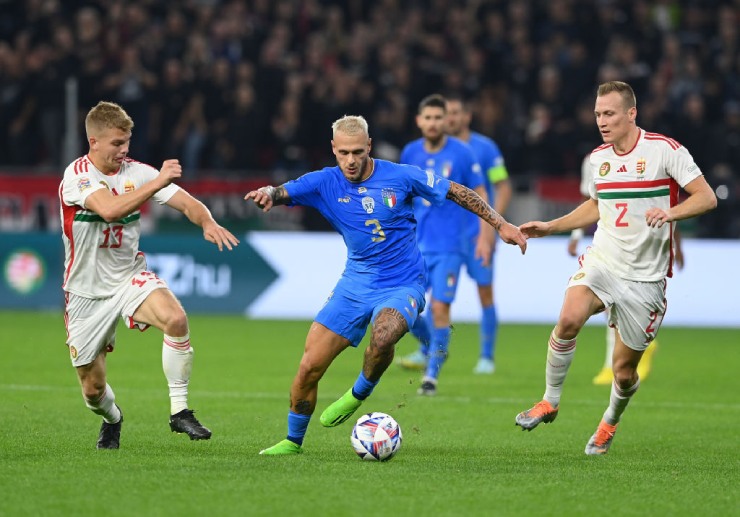 Italia đánh bại "ngựa ô" Hungary để giành vé vào bán kết Nations League