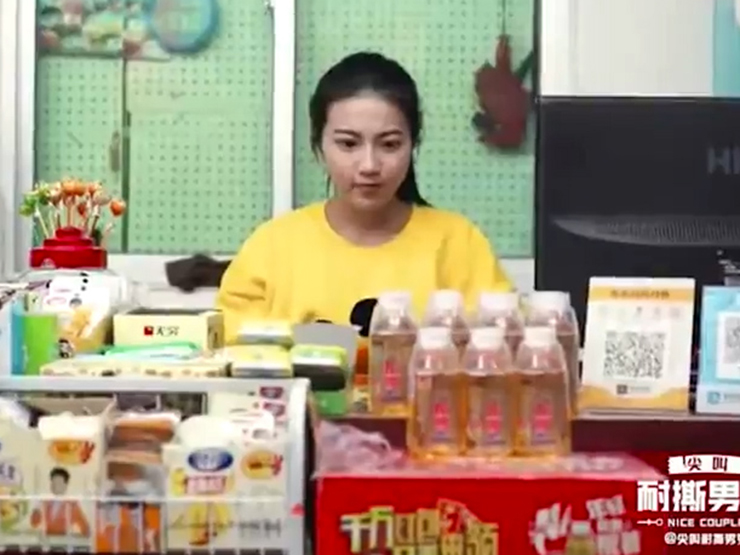 Clip hài hước - Tên cướp nhận cái kết đắng chỉ vì xem thường cô gái xinh đẹp