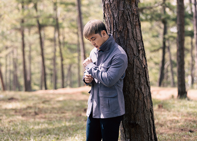 Ưng Hoàng Phúc cũng vừa ra mắt MV "Chạm", và sắp tới là web-drama Phúc Cọp Chạm 2 cùng live concert vào tháng 12 