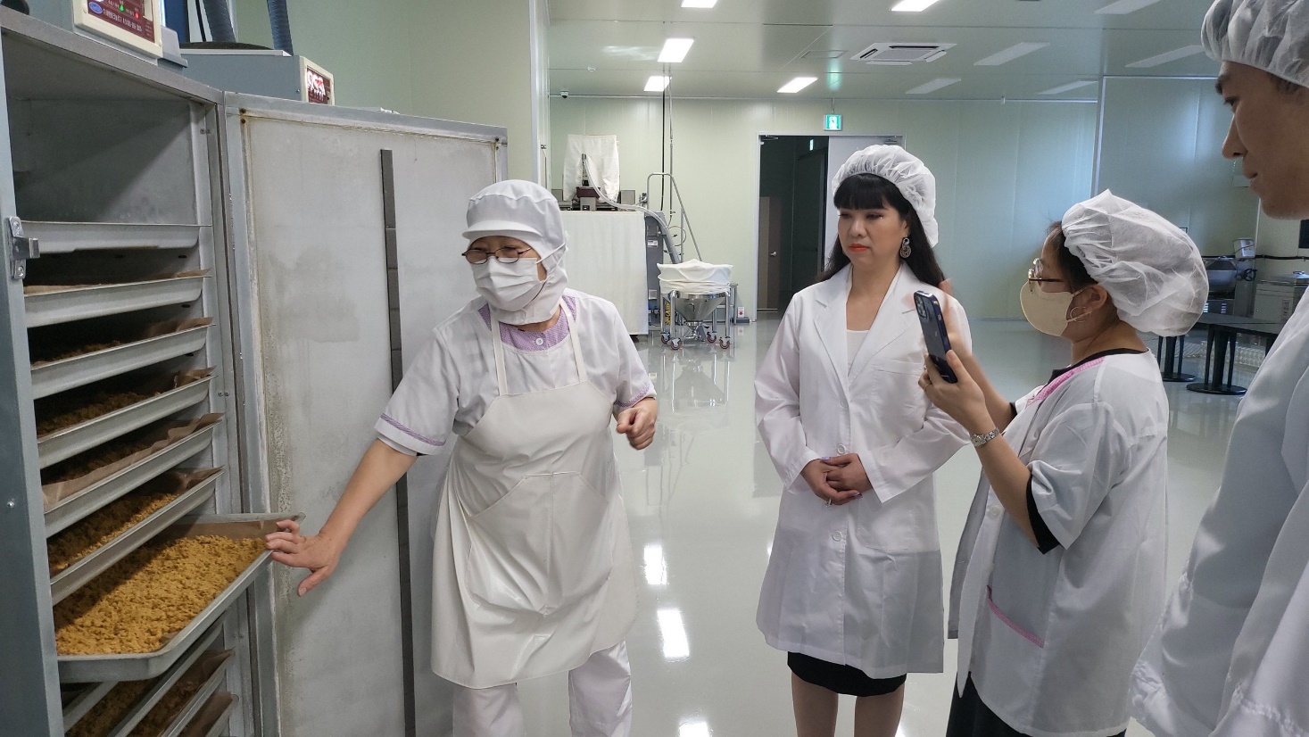 Nữ doanh nhân khởi nghiệp 2 lần chỉ vì "đường phía trước còn dài" - 4