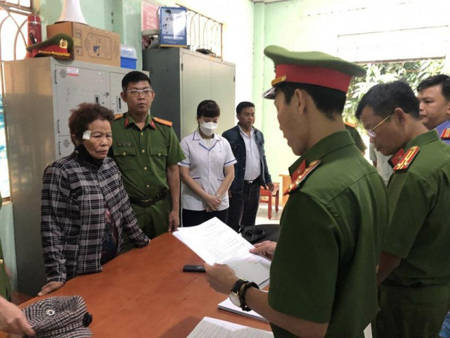 Pháp luật - Mê mẩn với "cổ vật đồng đen", bị lừa 3,2 tỷ đồng