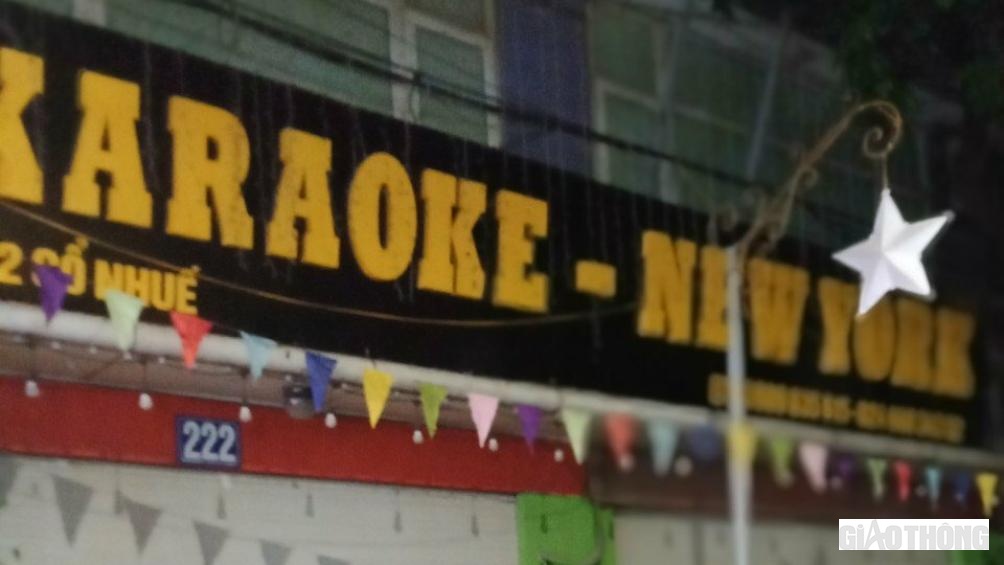 Quán karaoke ở Cổ Nhuế cũng bị đóng cửa.