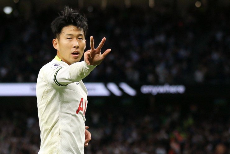 Siêu sao 30 tuổi đang hồi sinh mạnh mẽ sau giai đoạn "tịt ngòi" đầu mùa giải 2022/23