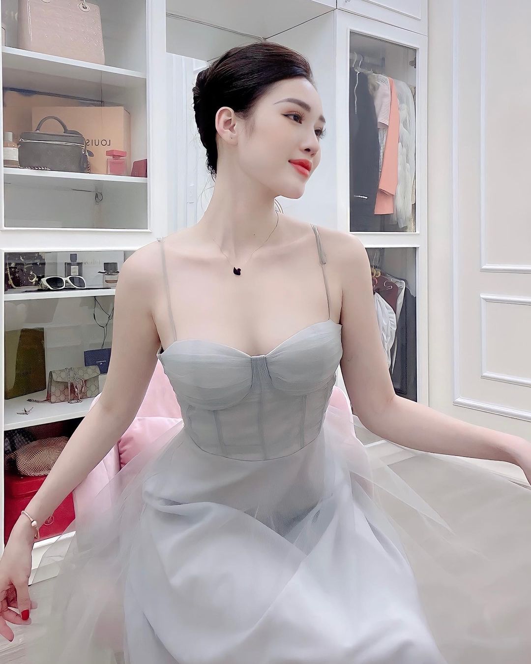 Tiếp viên hàng không vẫn được nhắc đến là người có vẻ ngoài ưa nhìn.