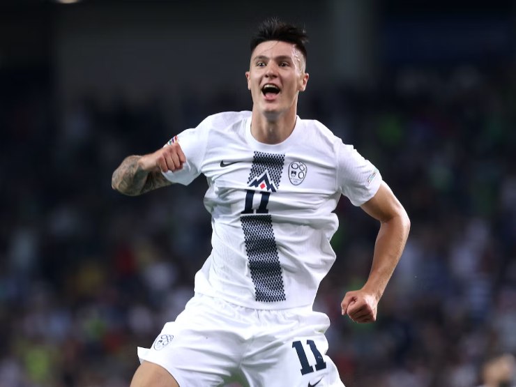 "Haaland mới" Benjamin Sesko lập siêu phẩm đẳng cấp trong trận Slovenia - Thụy Điển