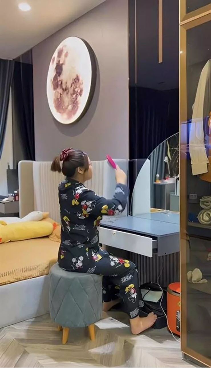 Cơ ngơi đáng ngưỡng mộ của nữ TikToker Phụng Lai - 5