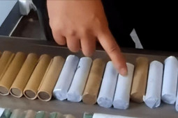 Bạn trẻ - Cuộc sống - Nhân viên kiện công ty ra tòa, sếp trả đũa bằng 60kg tiền xu