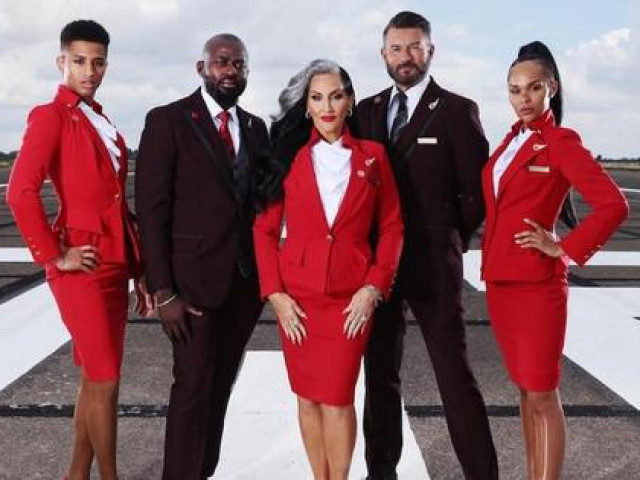 Thế giới - Hãng hàng không đầu tiên cho phép phi công và tiếp viên nam mặc váy