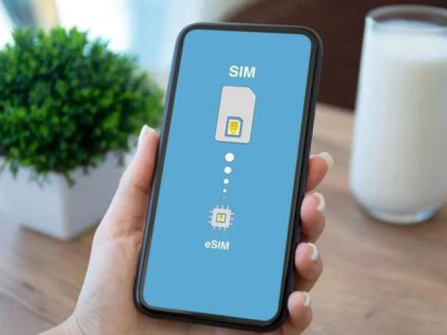 Công nghệ thông tin - eSIM có bị xóa khi khôi phục lại iPhone hay không?