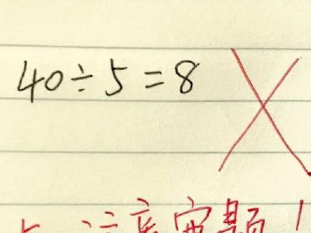 Giáo dục - du học - Bài toán 40:5=8 bị gạch sai, người mẹ chỉ trích cô giáo nhưng nghe giải thích mới vỡ lẽ