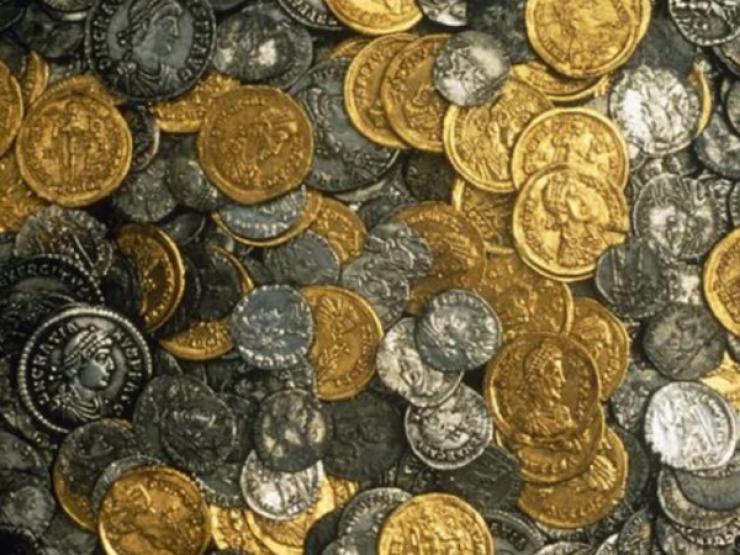 Kinh doanh - Sửa nhà đào được kho báu, nông dân 1 bước thành triệu phú