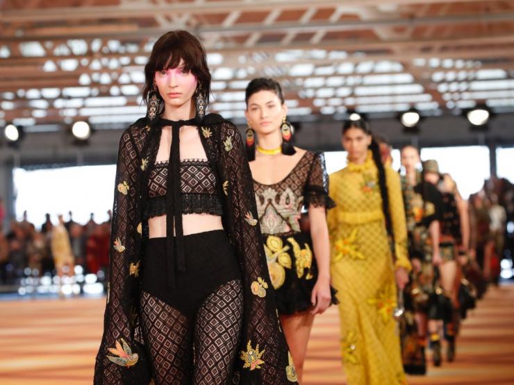 Thời trang - 8 xu hướng thời trang từ sàn diễn Xuân Hè 2023