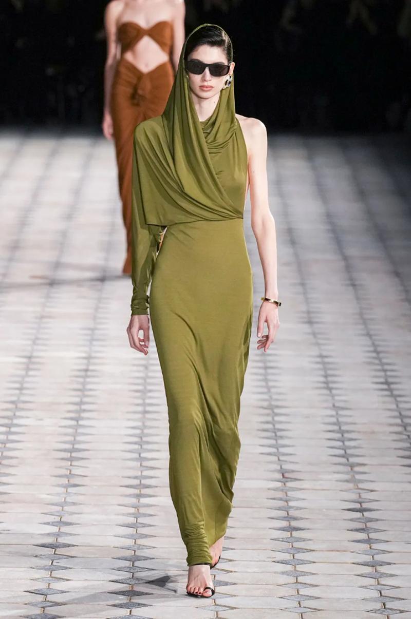 Một trong những show diễn đẹp nhất của YSL dưới chân tháp Eiffel - 13