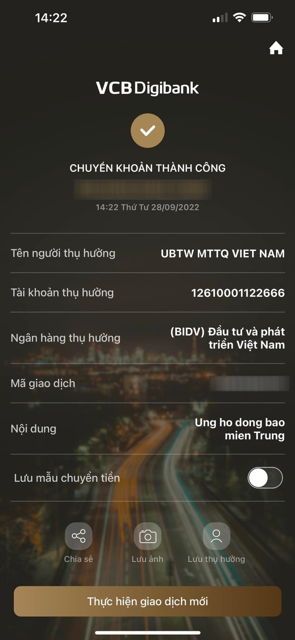 Vợ chồng Đăng Khôi ủng hộ đồng bào miền Trung khắc phục hậu quả bão lụt - 1