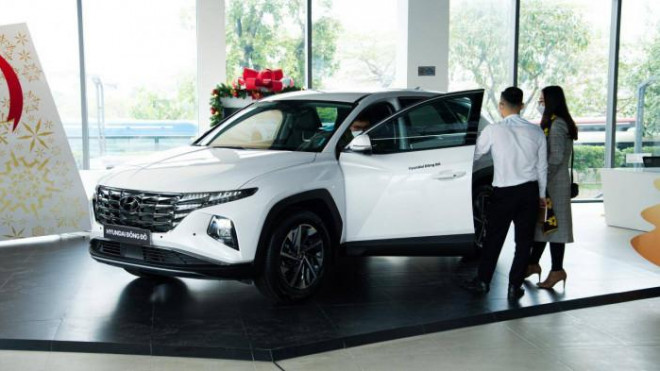 Tổng lượng ô tô lắp ráp và nhập khẩu trong tháng 9/2022 tăng so với tháng trước