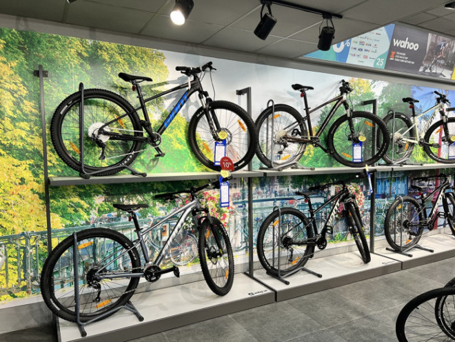 Nhiều thương hiệu xe đạp nổi tiếng thế giới được bày bán tại Việt Nam