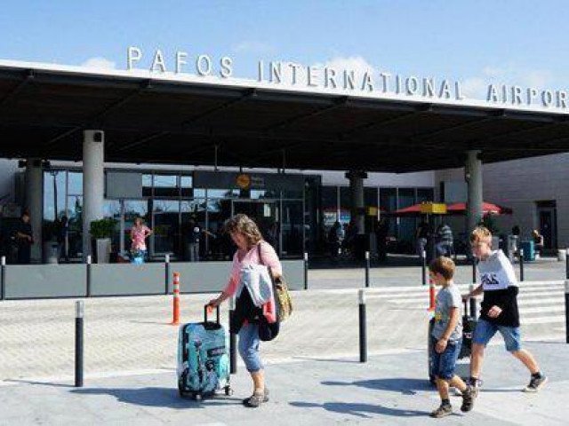 Phi thường - kỳ quặc - Đang giữa chuyến bay, vợ phát hiện chồng chết trên ghế máy bay