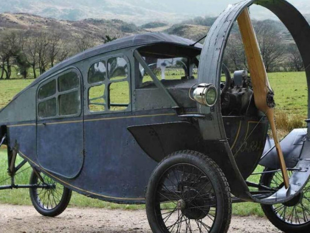 Tin tức ô tô - Những mẫu xe có thiết kế kỳ lạ nhất từng được sản xuất