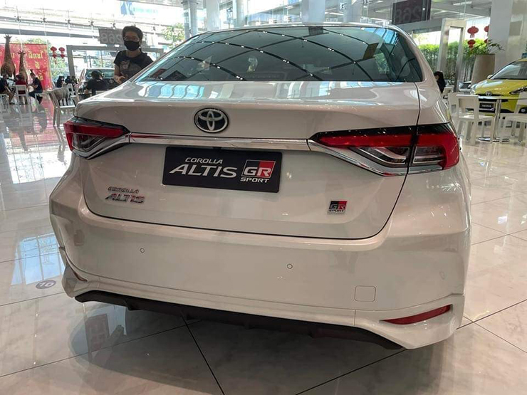 Toyota Corolla Altis GR-S lộ thông tin đăng kiểm tại Việt Nam - 6