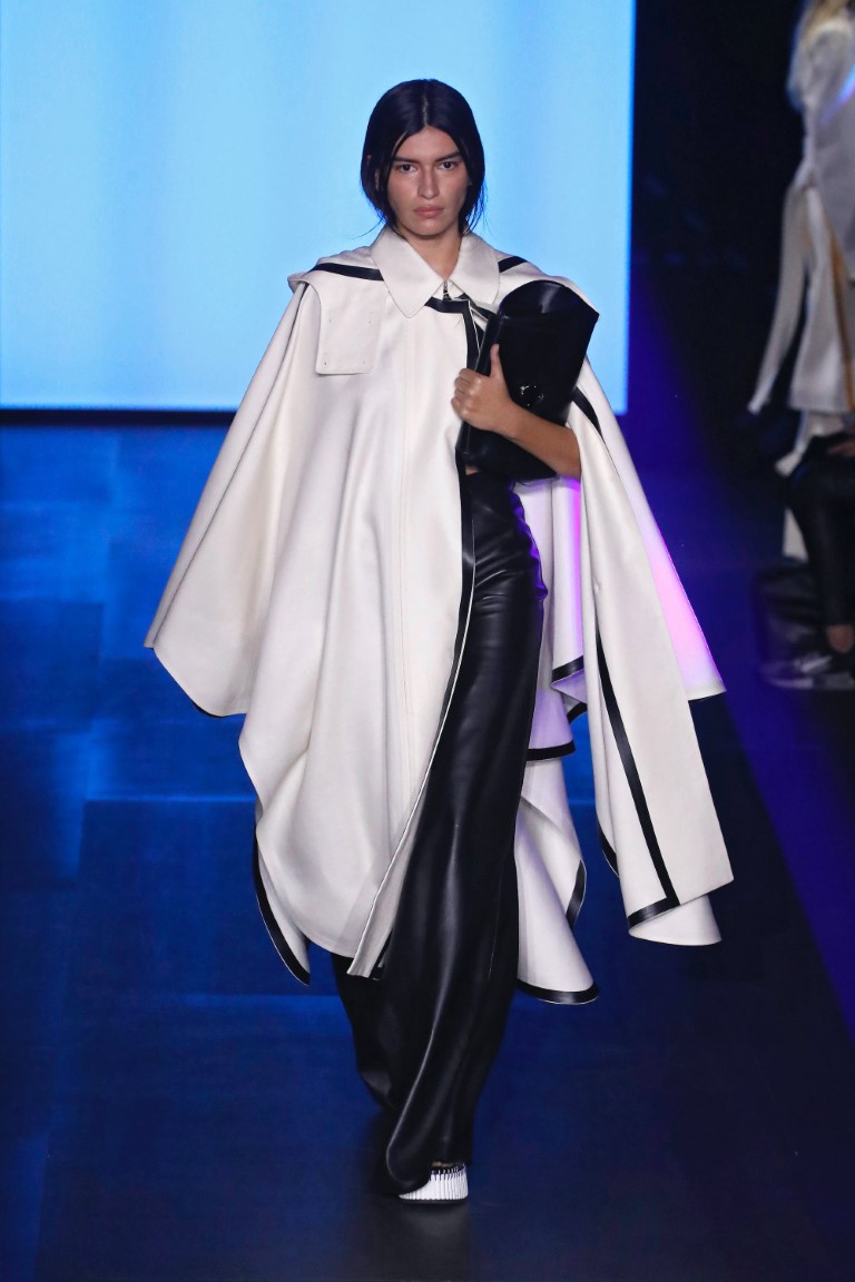 Chloé đầy công nghệ trong bộ sưu tập mới của Gabriela Hearst - 5