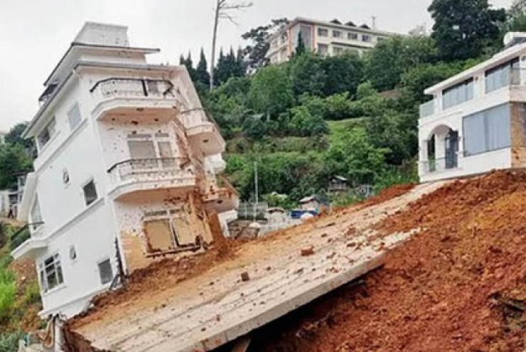 Nguyên nhân vụ sạt lở đất làm 2 người tử vong ở Đà Lạt