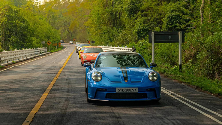 Cường Đôla đăng ký tour phượt xuyên Á-Âu bằng Porsche 911 Sport Classic - 6