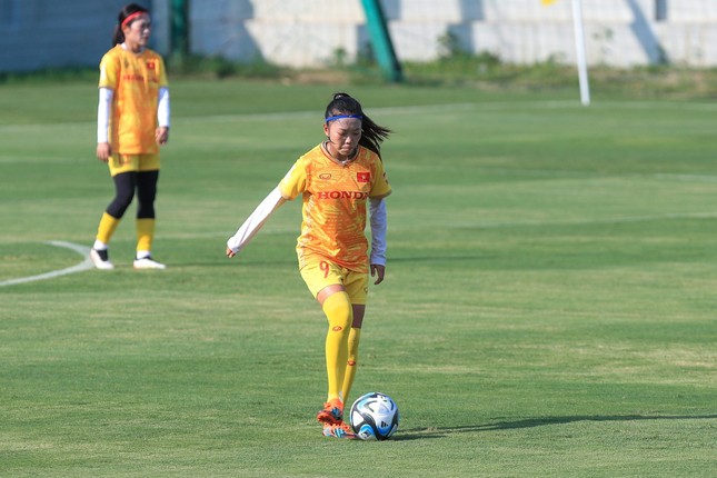 Huỳnh Như đã vượt qua chấn thương. Ảnh: VFF