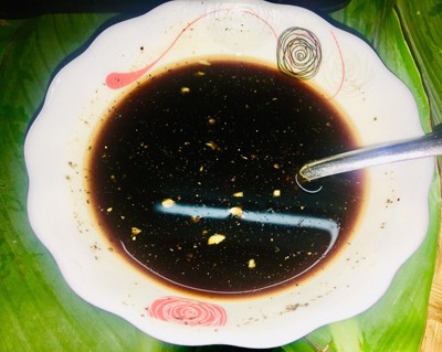 Món ngon cuối tuần: Bò cuộn nấm kim châm sốt xì dầu ngon đậm đà - 2