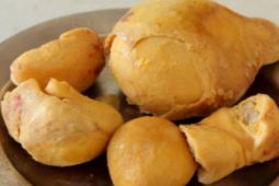 Phi thường - kỳ quặc - "Vật thể lạ" trong bụng con gà được nhiều người đề nghị mua lại giá tiền tỷ