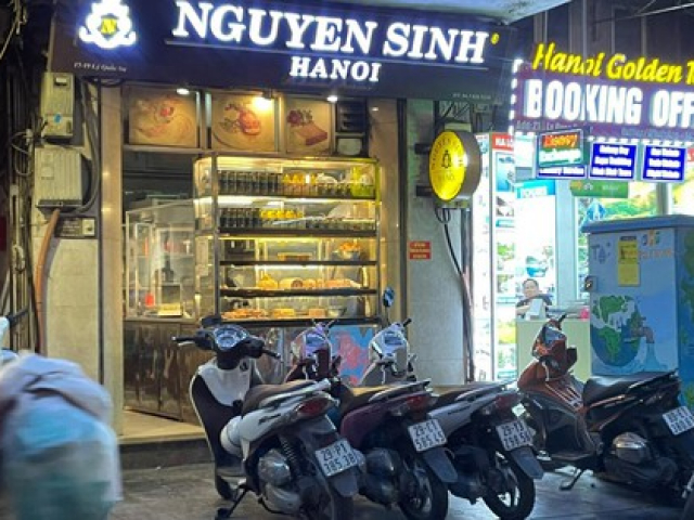 Tin tức trong ngày - Nhân viên quán bánh mì bị "tố" hành hung khách: Chuyển hồ sơ lên Công an quận