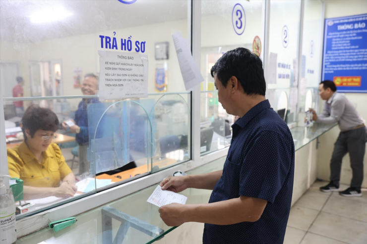 Để chính sách điều chỉnh tiền lương cơ sở thực sự hiệu quả, cần có giải pháp kiềm chế lạm phát, tăng giá. Ảnh: Như Ý