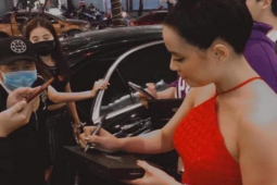 Thời trang - Từng bị vai u, bắp tay to khi mặc yếm: Hoàng Thùy Linh "phục thù" và có cái kết bất ngờ