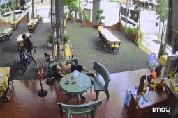 Phi thường - kỳ quặc - Video: Tên trộm vứt xe, bỏ chạy thục mạng khi bị chủ nhà truy đuổi