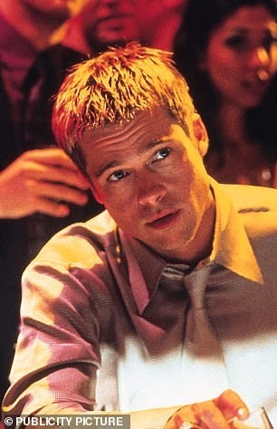 Brad Pitt gây sốt với ngoại hình như trẻ lại 20 tuổi - 7