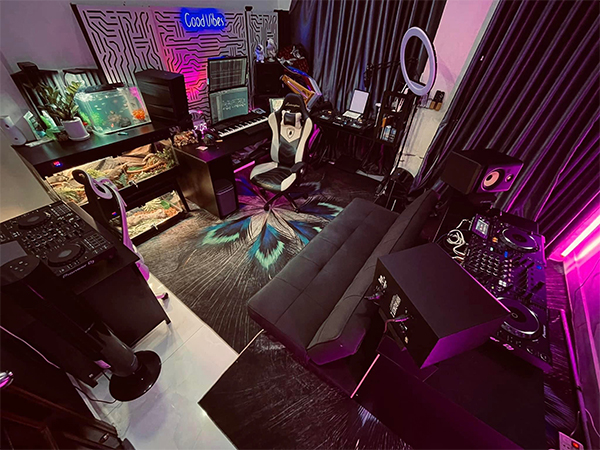 Không gian Studio Hoàng Ân