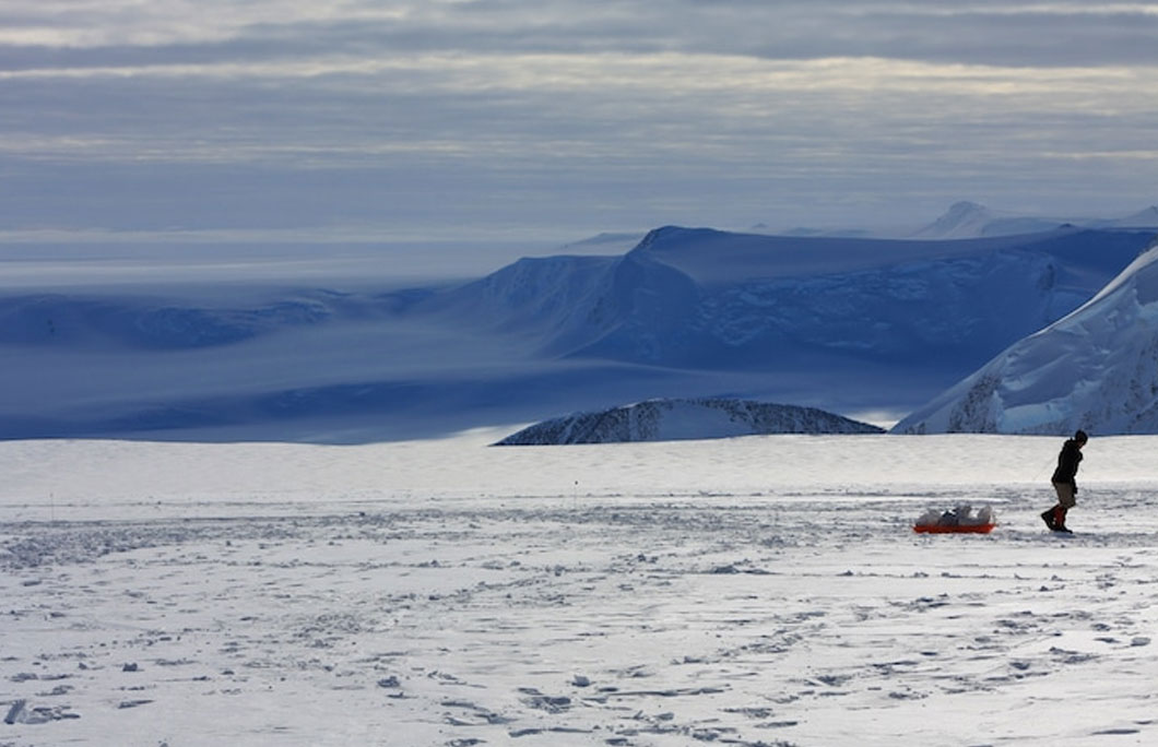 7 sự thật thú vị về ngọn núi lạnh giá nhất Nam Cực - 1