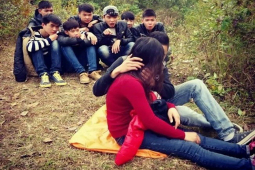 Tranh vui - Đỡ không nổi với những hành động khó đỡ của các quý ông lầy lội