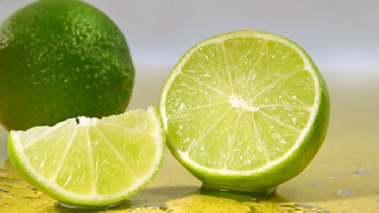 Bất ngờ vắt chanh không cần cắt lấy được nhiều nước hơn và cách cực dễ chọn mua chanh sạch, mọng nước - 12