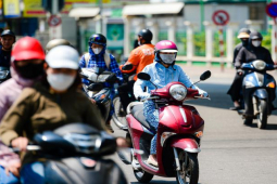 Tin tức trong ngày - Thời tiết ngày 5/7: Miền Bắc và miền Trung nắng nóng, miền Nam mưa to về chiều tối