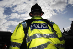 Thế giới - Anh: Quay lén phụ nữ 7 năm và "quan hệ" với gái mại dâm, sĩ quan cấp cao lãnh quả đắng