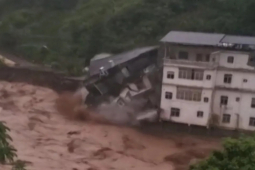 Thế giới - Trung Quốc: Lũ lụt nghiêm trọng khiến hơn 10.000 người sơ tán, ông Tập cảnh báo