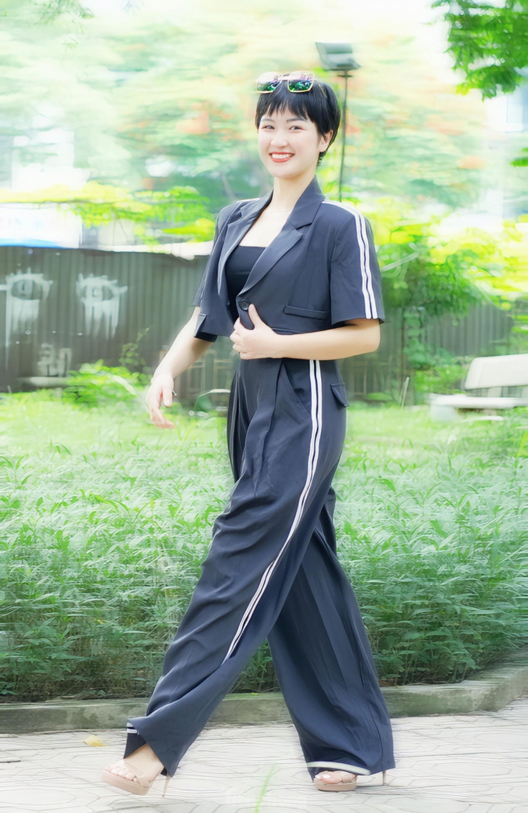 Ảnh ngoài đời của nữ diễn viên bị dìm nhan sắc trong 'Nơi giấc mơ tìm về' - 13