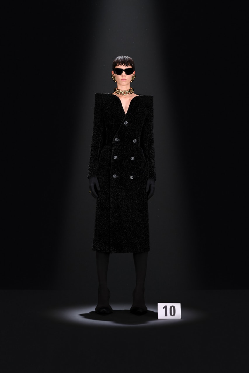 BST đẹp lộng lẫy của Balenciaga Couture vinh danh nghề thủ công - 10