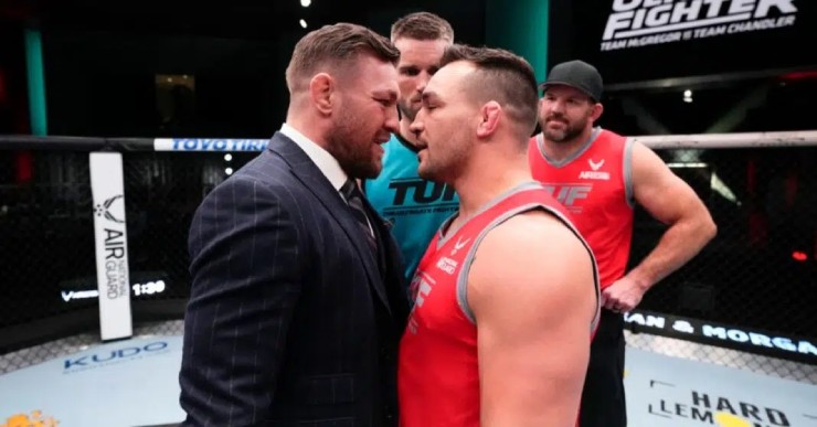 McGregor cà khịa, suýt đánh Chadler