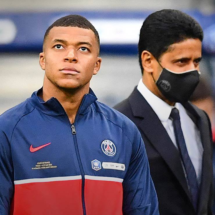 Mbappe đang bị chủ tịch PSG Nasser Al-Khelaifi gây sức ép phải ra đi